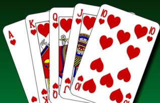 《2024年度纸牌游戏人气排行：盘点最受欢迎的纸牌佳作》