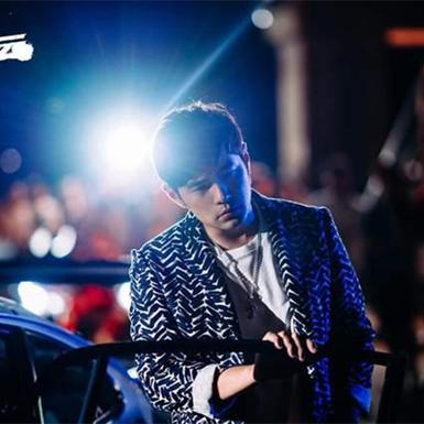 《爆款小说游戏盘点：热门下载排行，你玩过哪些？》
《下载狂潮！盘点最受欢迎的文字小说游戏》
《热榜来袭：必玩文字小说游戏盘点，下载量惊人》
《人气爆棚！盘点下载量最高的文字小说游戏》
《热门推荐：下载量飙升的文字小说游戏大盘点》