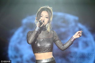 《英雄联盟》S赛主题曲邓紫棋演绎，玩家热盼新歌来袭！