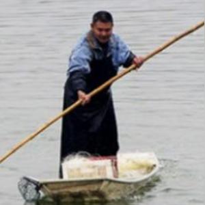 《荒野大镖客2》渔夫任务攻略：高效捕鱼技巧揭秘，轻松得鱼！