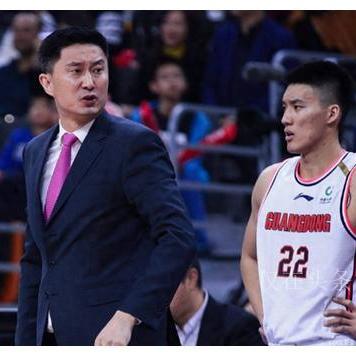 杨瀚森主帅赌球被捕，揭秘电竞圈惊天内幕！