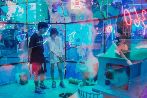 《彼方的她-Aliya》创新“情感交互”玩法，大学生社团力作销量突破10万，引领游戏新潮流