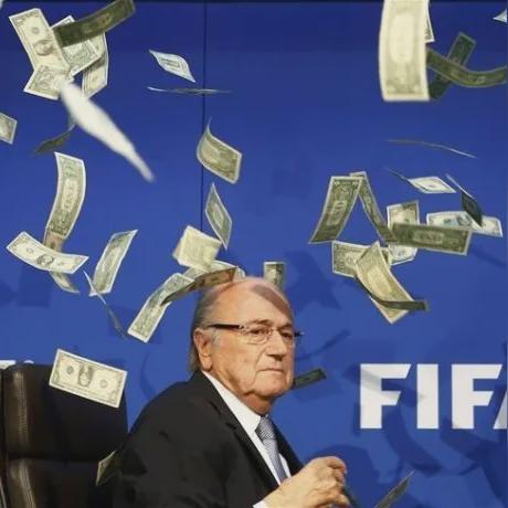 《王者荣耀》电影2028上映：开心麻花打造沉浸式电竞传奇