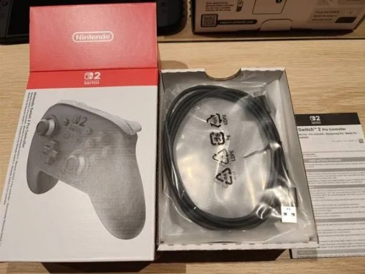 NS2开箱大揭秘：独家展示机器、手柄与卡带新魅力