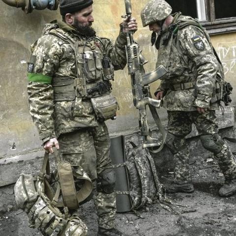 《鸣潮》激战无双版2攻略：深度解析钳形战术新突破