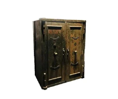 《夺宝奇兵》梵蒂冈博物馆保险箱密码解锁攻略：饮酒角获取秘籍