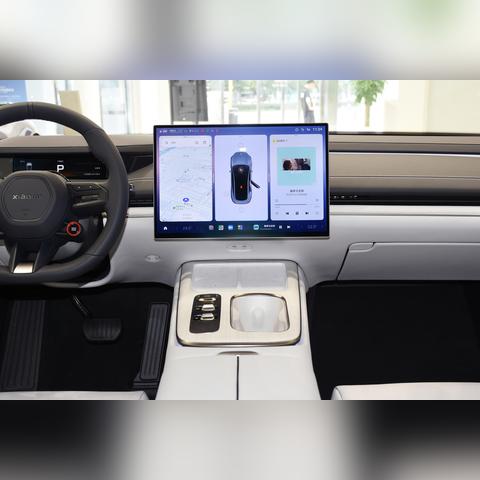 小米汽车SU7版本解析：深度对比各型号特色一览