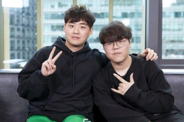 六冠Fmvp传奇：Faker贷款成就改写新篇章