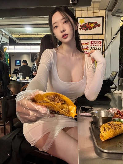 妖媚风采惊道心，《剑星》申才恩新照惊艳亮相