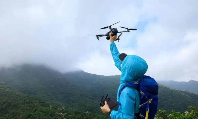 景区拒用无人机，挑山工饭碗更稳固，无人机时代新价值显现