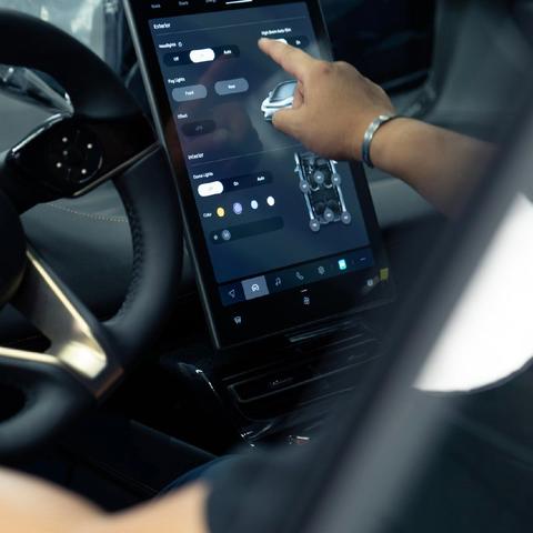 《FF13第一章深度解析：剧情揭秘+攻略宝典+BOSS挑战技巧》