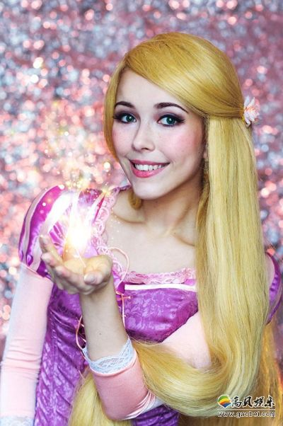 金发波涛御姐Coser，超英中心“金耀光”惊艳亮相