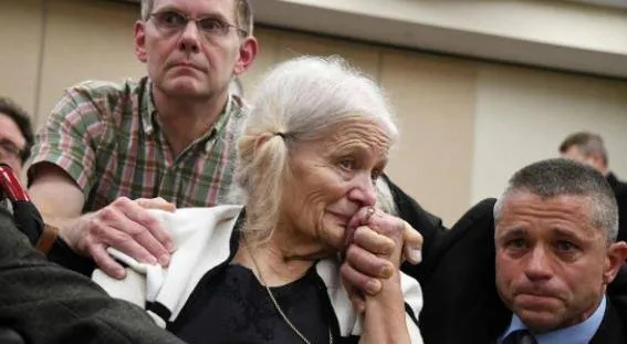 亡子衣物变脑改：美国父亲领回惊悚真相