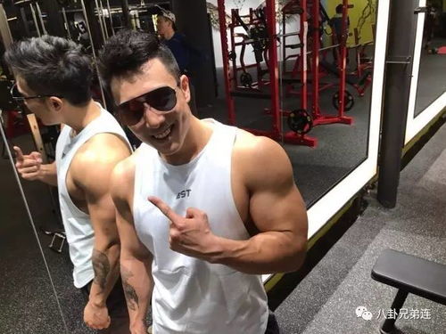 每日塑形跑6公里，帅哥Coser10年前旧照曝光，揭秘健身蜕变之路