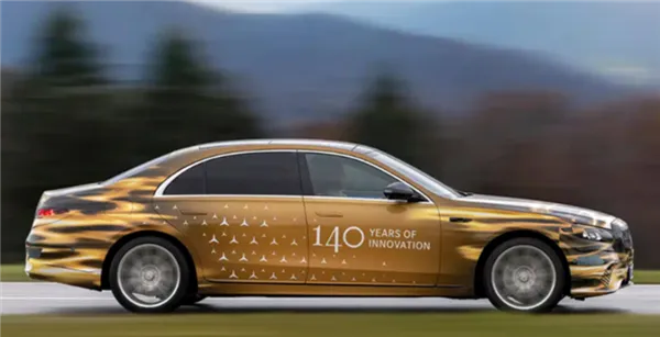 奔驰S级29号震撼升级，2700件革新零件诠释豪华新境界
