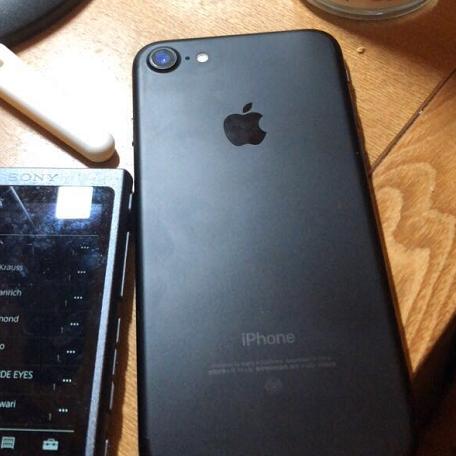 二手杰作票房破3000万，这部非典型游戏改编神作藏着多少玩家不知道的彩蛋？