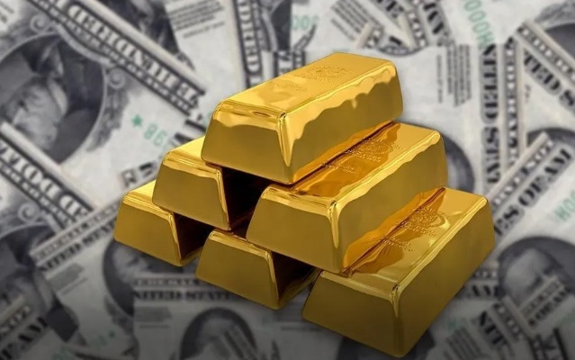 金价狂跌突涨，买卖热潮涌动，金市新机遇显现