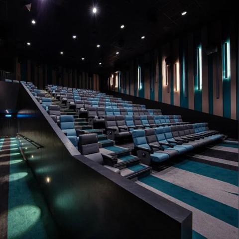 79公斤黄金大堂巨变，英皇娱乐酒店盈利翻10倍，财富盛宴开启！