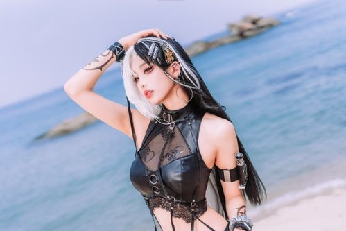 艾什莉体模COS芙莉莲：女神穿搭揭秘，清冷风潮来袭